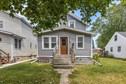 834 Whitcomb, Sheboygan, WI 53081