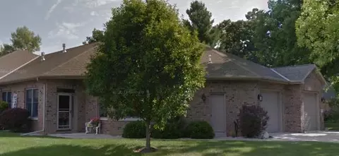 1576 E Gate, Watertown, WI 53094