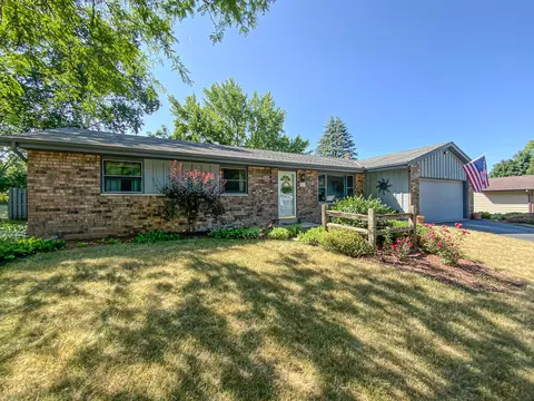 605 Cambridge, Waukesha, WI 53188