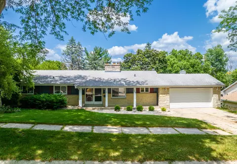 504 Westminster, Waukesha, WI 53186