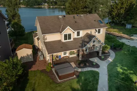 5264 Road 2, West Bend, WI 53095