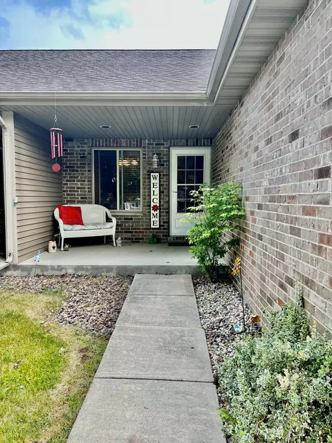 1393 Patton #2, Hartford, WI 53027