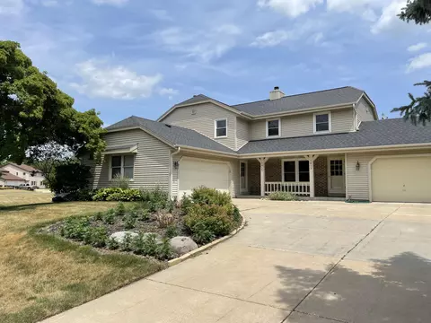 1815 Jennifer, Waukesha, WI 53186