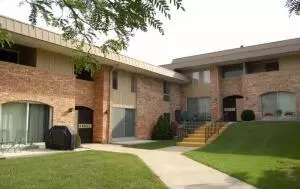11937 W Appleton #10, Milwaukee, WI 53224