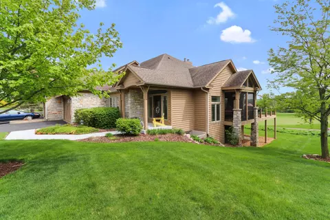 111 Terrace #43-11B, Geneva, WI 53147