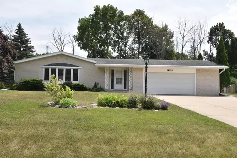 14125 W Maple Rdg, New Berlin, WI 53151