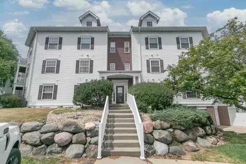 10 Kings Ml #214, Madison, WI 53718