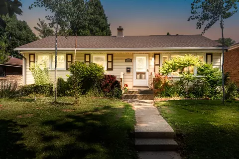 3322 E Whittaker, Cudahy, WI 53110