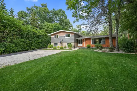 4750 S 35th, Greenfield, WI 53221