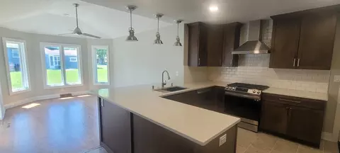 11340 8th, Pleasant Prairie, WI 53158