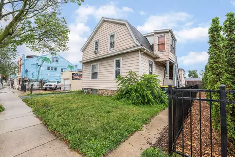 6017 W Burnham, West Allis, WI 53219