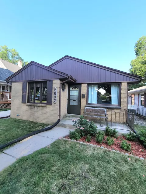 2807 S 70th, Milwaukee, WI 53219