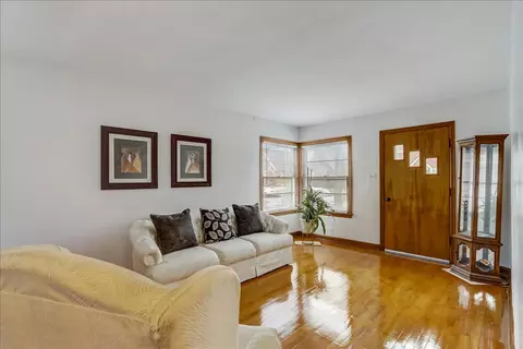 4330 N 36th, Milwaukee, WI 53216