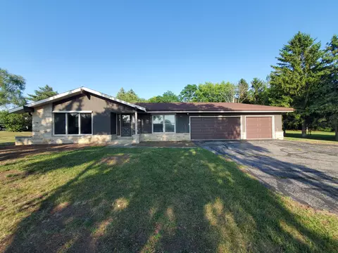 3040 Lilly, Brookfield, WI 53005