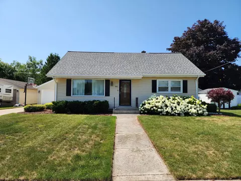851 Park, Oostburg, WI 53070