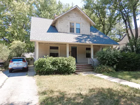 363 S Janesville, Whitewater, WI 53190