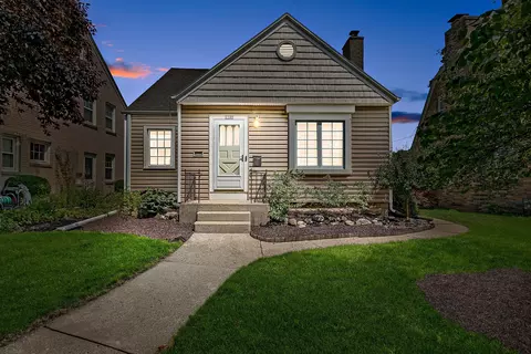 2340 S 56th, West Allis, WI 53219