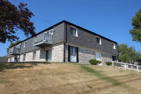 1700 Creek #206, West Bend, WI 53090