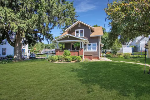 402 W State, Westby, WI 54667