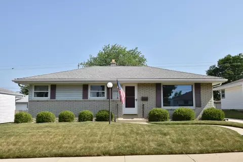 2924 E Belsar, Cudahy, WI 53110