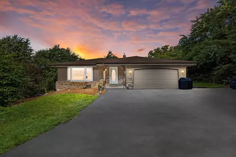 w276n1043 Willow, Waukesha, WI 53188