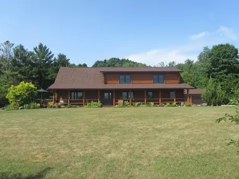 2539 County Line, Kewaskum, WI 53040
