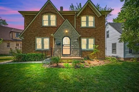 4505 W Medford, Milwaukee, WI 53216