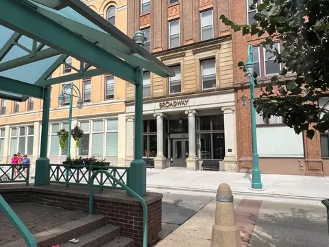 234 N Broadway #402, Milwaukee, WI 53202