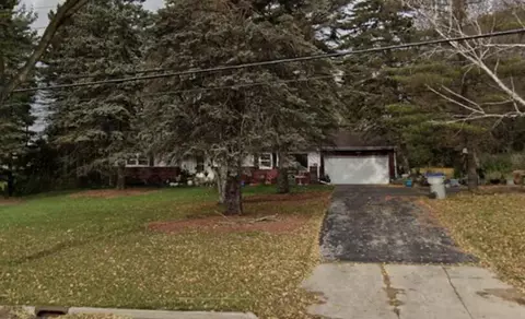 7820 W Bradley, Milwaukee, WI 53223