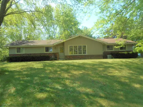 28705 Beach, Waterford, WI 53185
