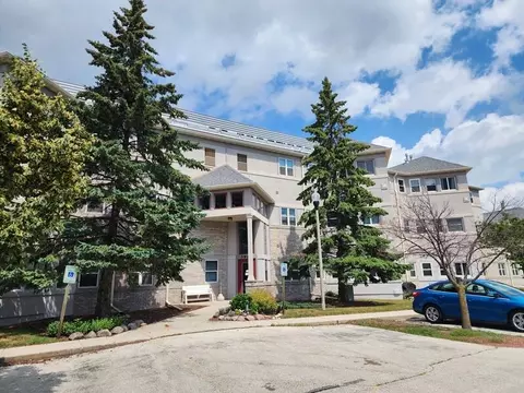 3903 Heather Vly #305, Sheboygan, WI 53083
