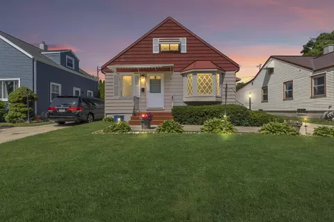 4714 W Fillmore, Milwaukee, WI 53219
