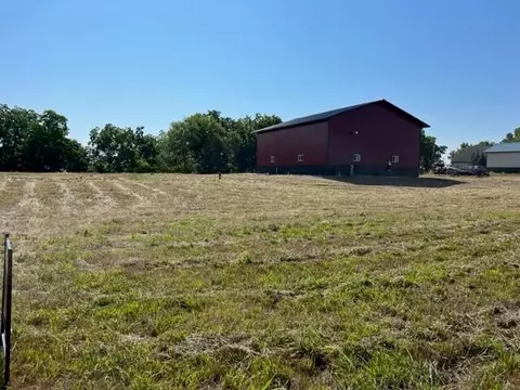 n2228 County Road D, Hebron, WI 53538