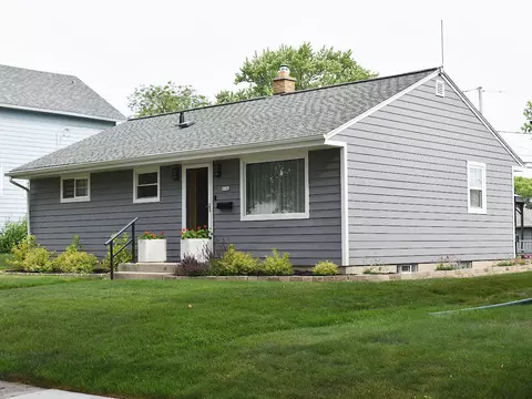 3112 E Cudahy, Saint Francis, WI 53235