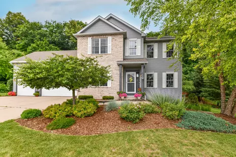 1211 Dahlia, Grafton, WI 53024