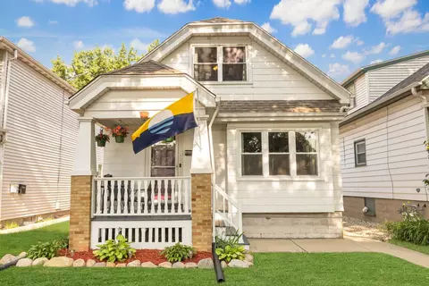 2108 S 61st, West Allis, WI 53219