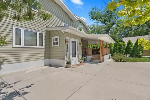 2727 116th, Pleasant Prairie, WI 53158