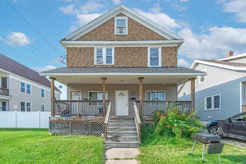 914 Manitoba, South Milwaukee, WI 53172