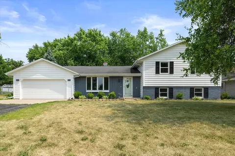 623 W W Est, Elkhorn, WI 53121