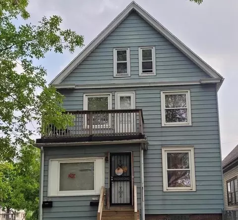 2709 W Wright #2709A, Milwaukee, WI 53210