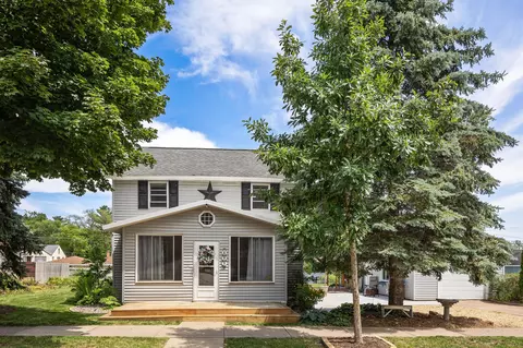 609 8th, Onalaska, WI 54650