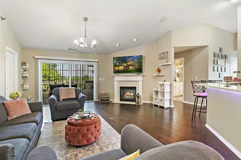 9265 S 51st, Franklin, WI 53132