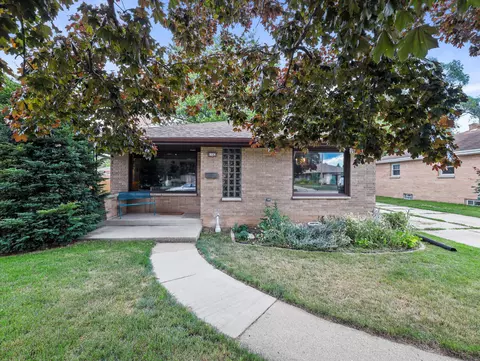 6142 S Swift, Cudahy, WI 53110