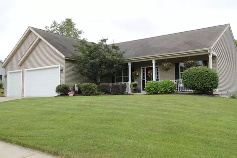 305 Indian Bnd, Burlington, WI 53105
