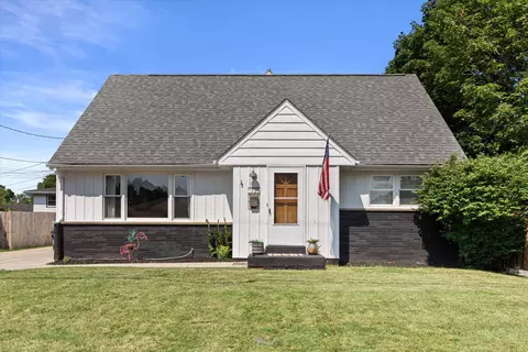 725 S 95th, West Allis, WI 53214