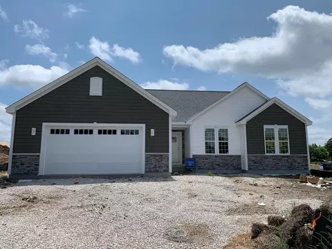1017 Durango, Hartford, WI 53027