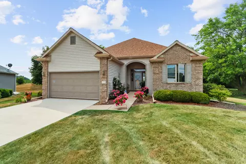 210 Meadow #10, Delavan, WI 53115