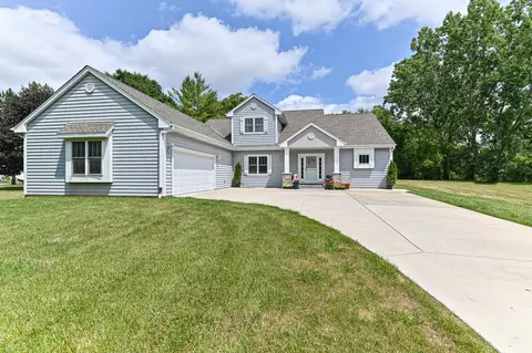 3244 S 116th, West Allis, WI 53227