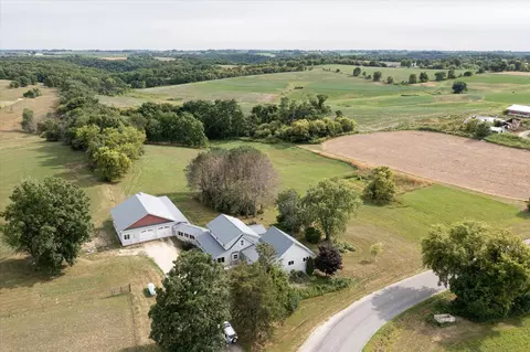 e5281 Irish Ridge Road, Jefferson, WI 54665