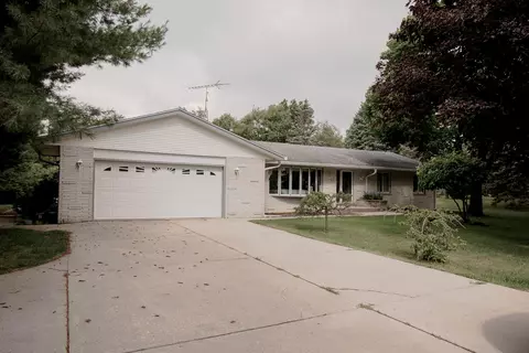 n7307 Nine Indian Trail, La Grange, WI 53121